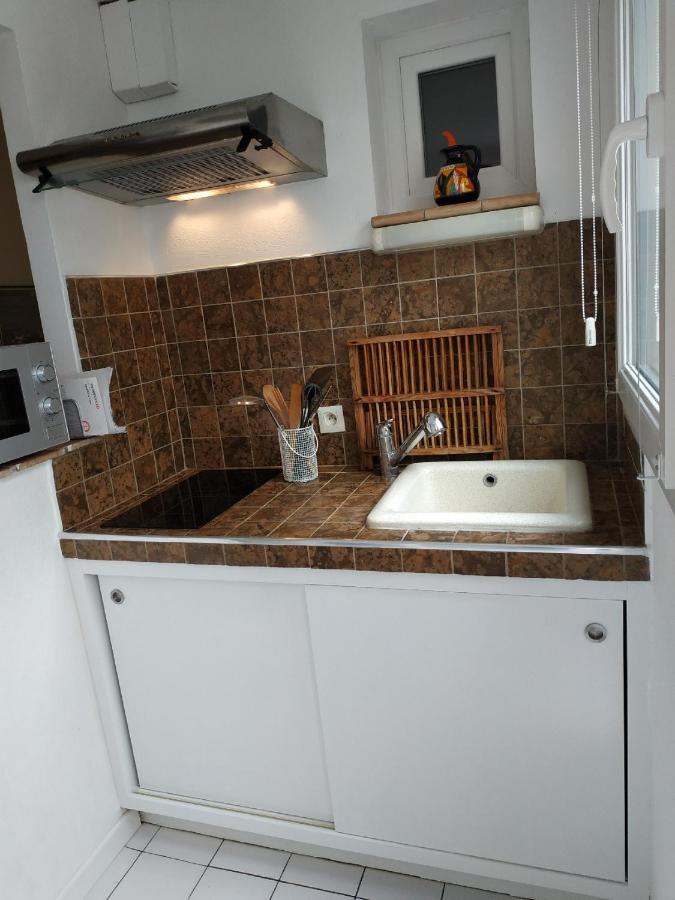 Studio Tout A Pieds Sanary-sur-Mer Ngoại thất bức ảnh